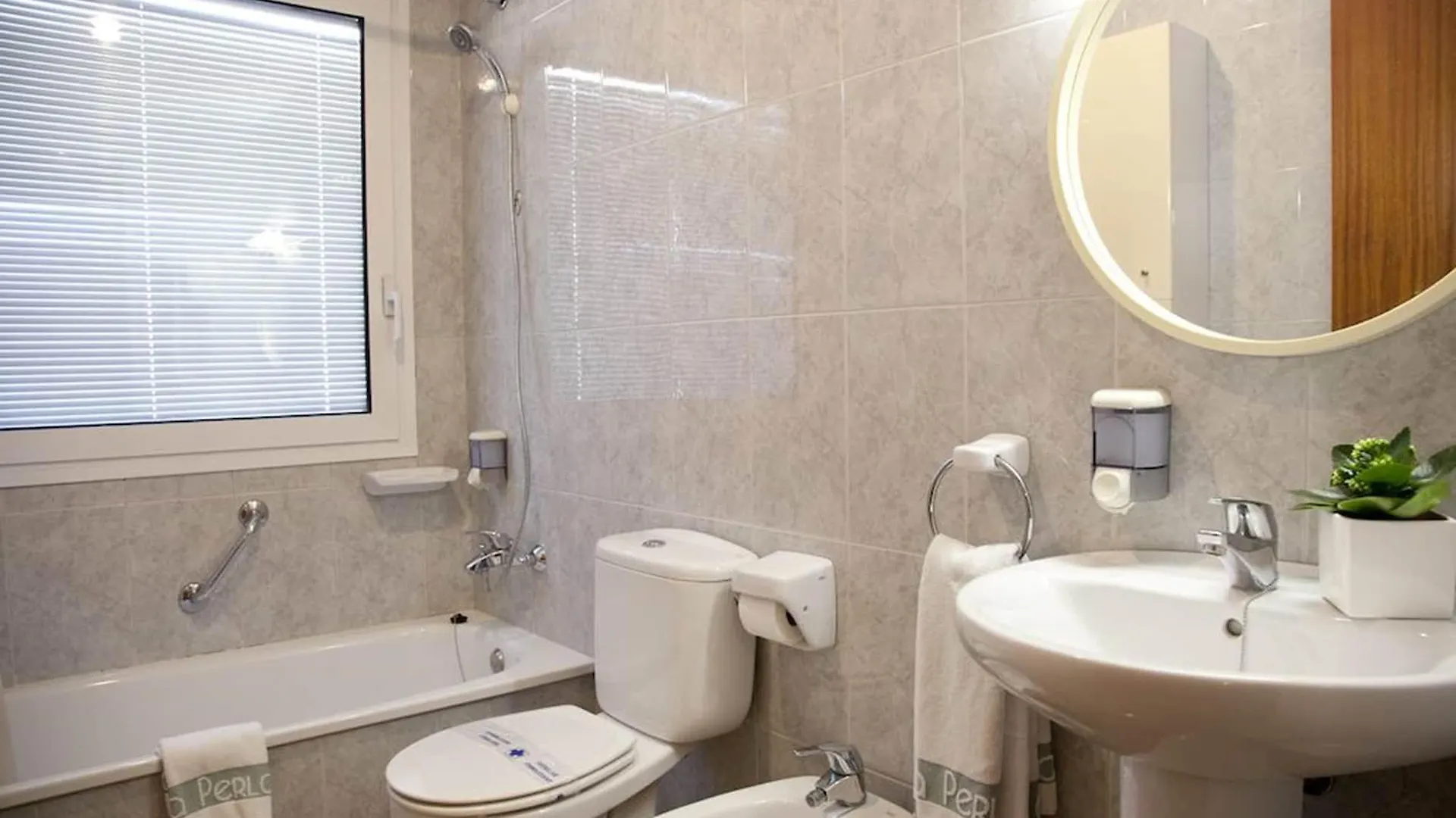 Hotel La Perla D'Olot 3*, Olot Espagne