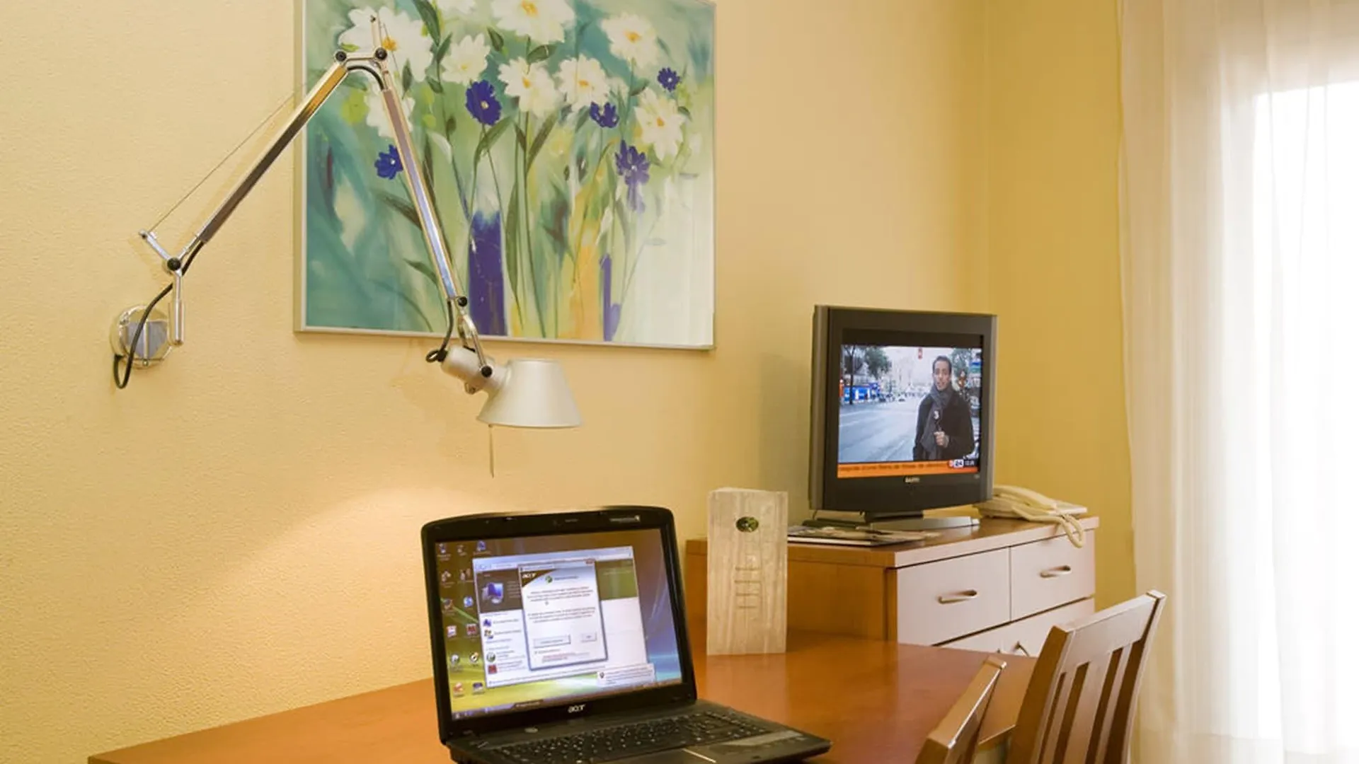 Hotel La Perla D'Olot 3*, Olot