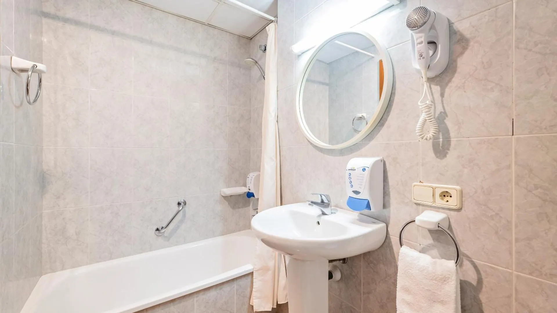 Hotel La Perla D'Olot Spain
